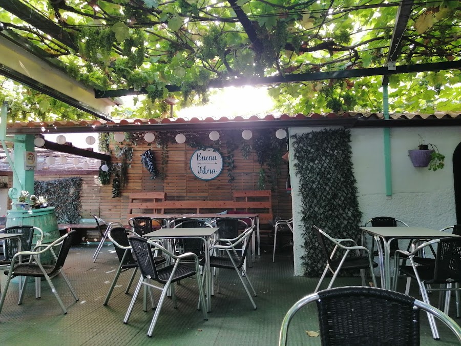 BUENA VIBRA RESTOBAR