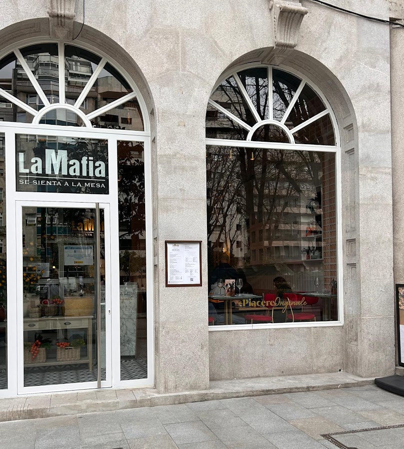 La Mafia se sienta a la mesa