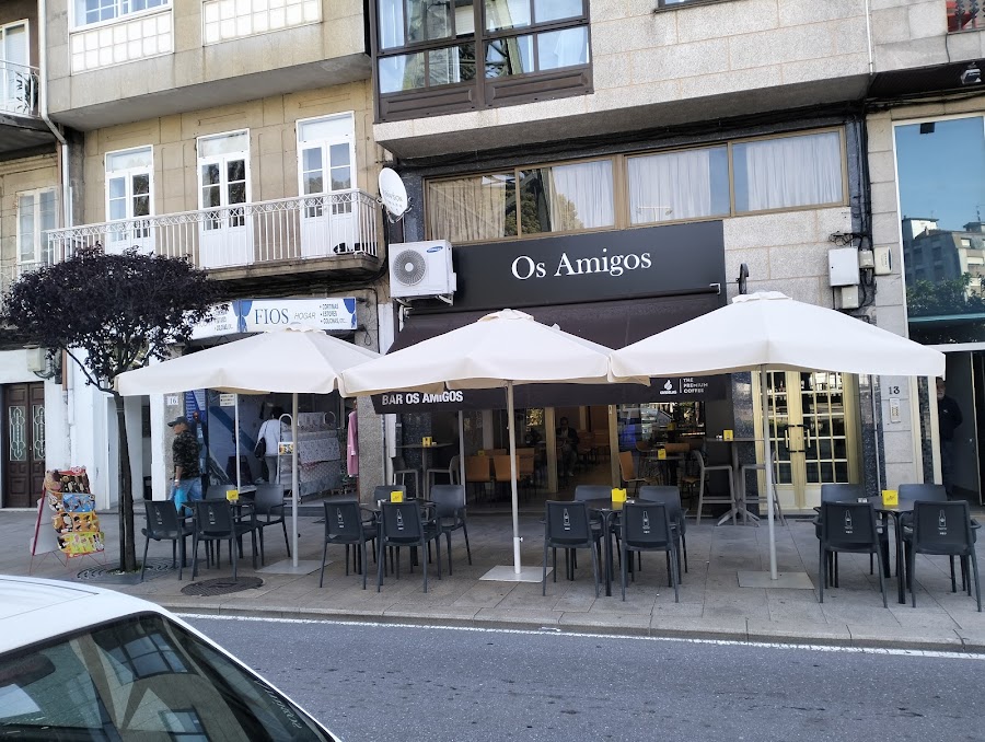 Os Amigos