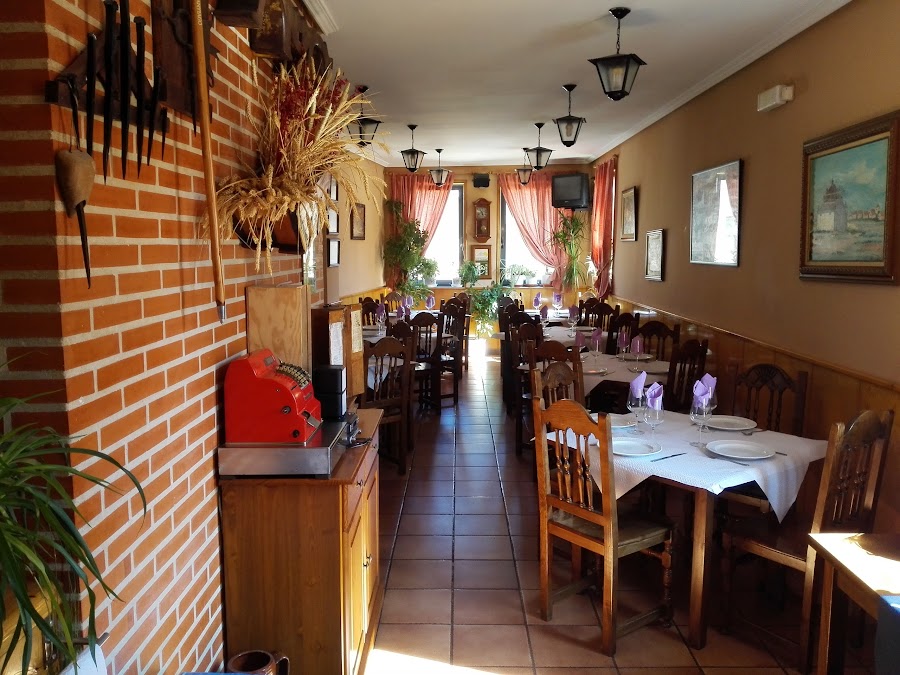 Abeto Rojo Bar-Restaurant