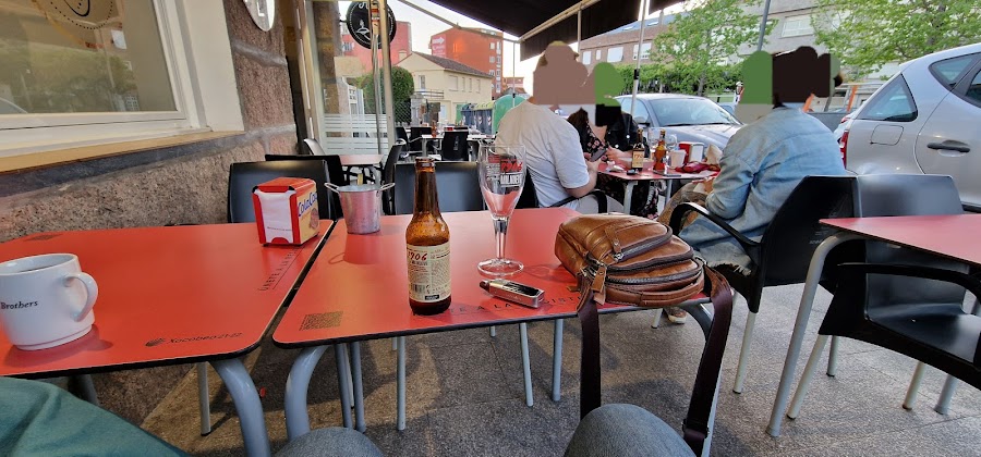 Bar A Tapiña
