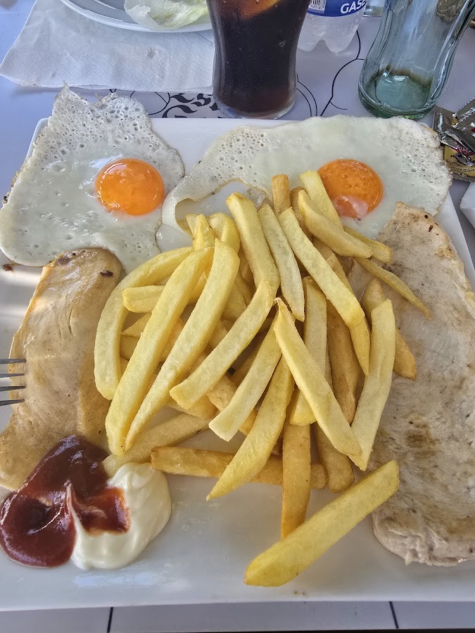 Bar ''LAS PISCINAS'' LAROUCO