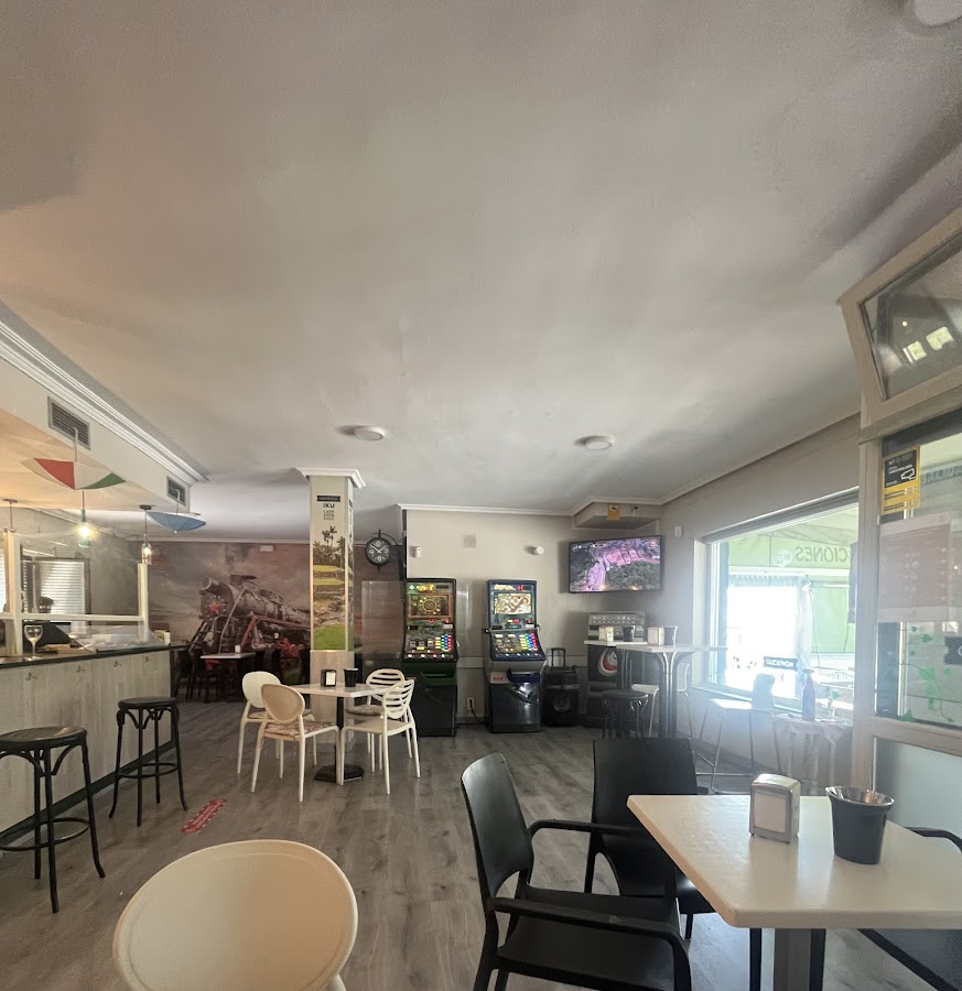 Cafetería Pastelería El Destino