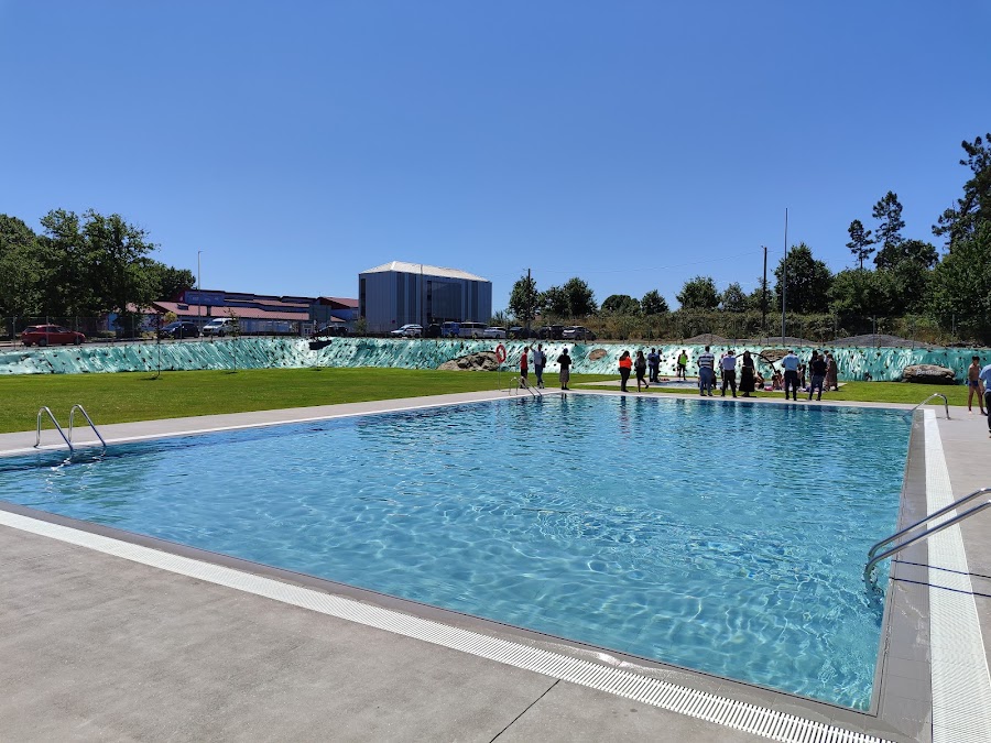 Piscina Municipal de Boborás