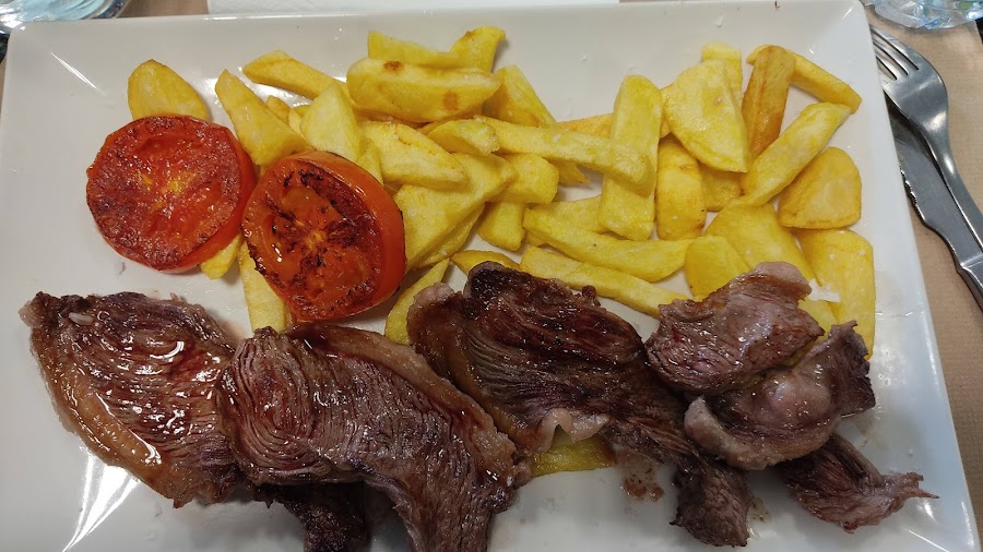 Restaurante losfogonesdeana